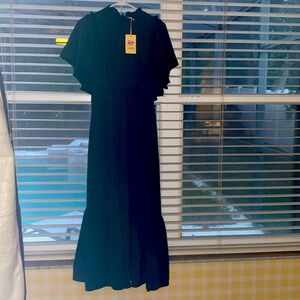 Entro long dress small  gorgeous designer new nwt green